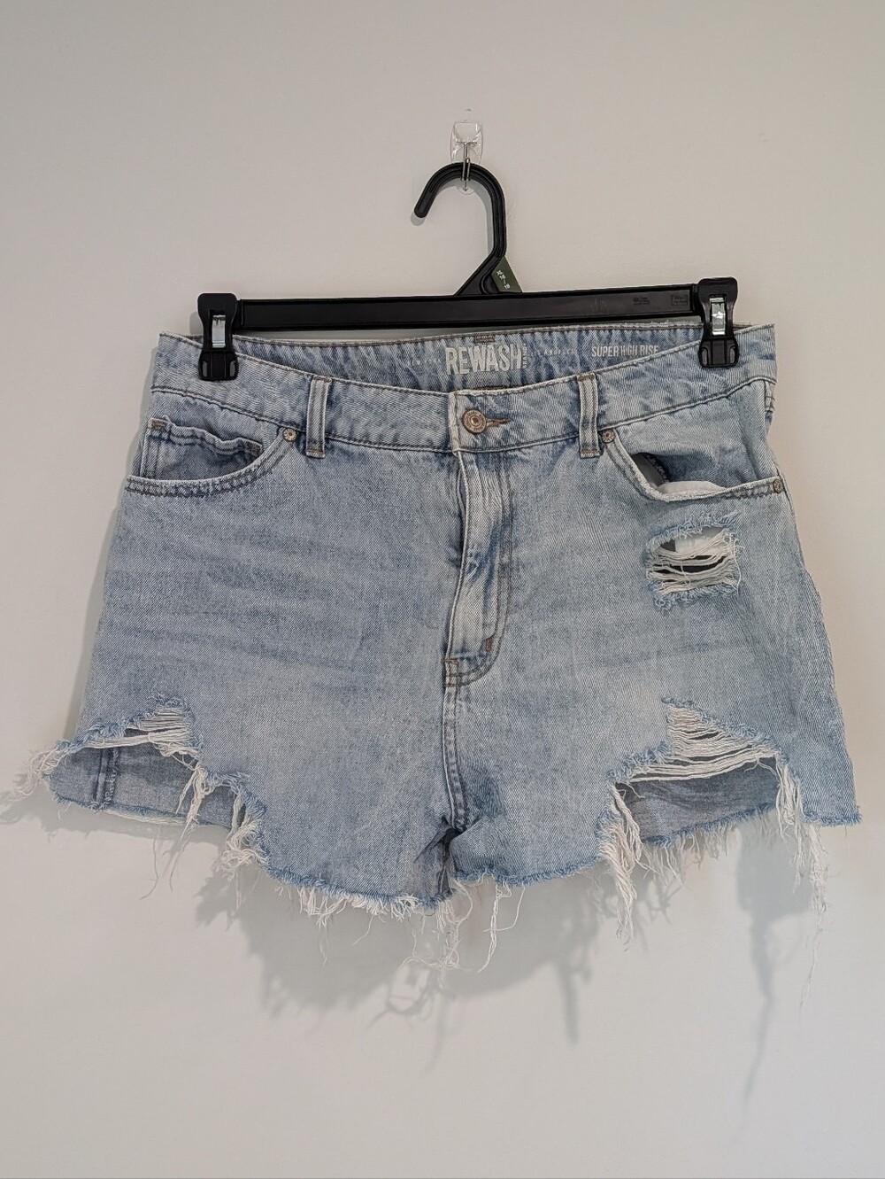 Rewash Light Wash Highrise Distressed Denim Shorts (11) Festival Summer Boho